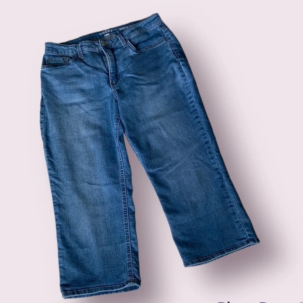 Riders by Lee Mid Rise Denim Blue Capri Jeans Size 10 - Picture 9 of 11